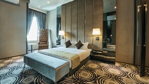 Junior Suite With 2 Breakfast | In-room safe, desk, laptop workspace, iron/ironing board - Avenue Garden Hotel (Kajang)