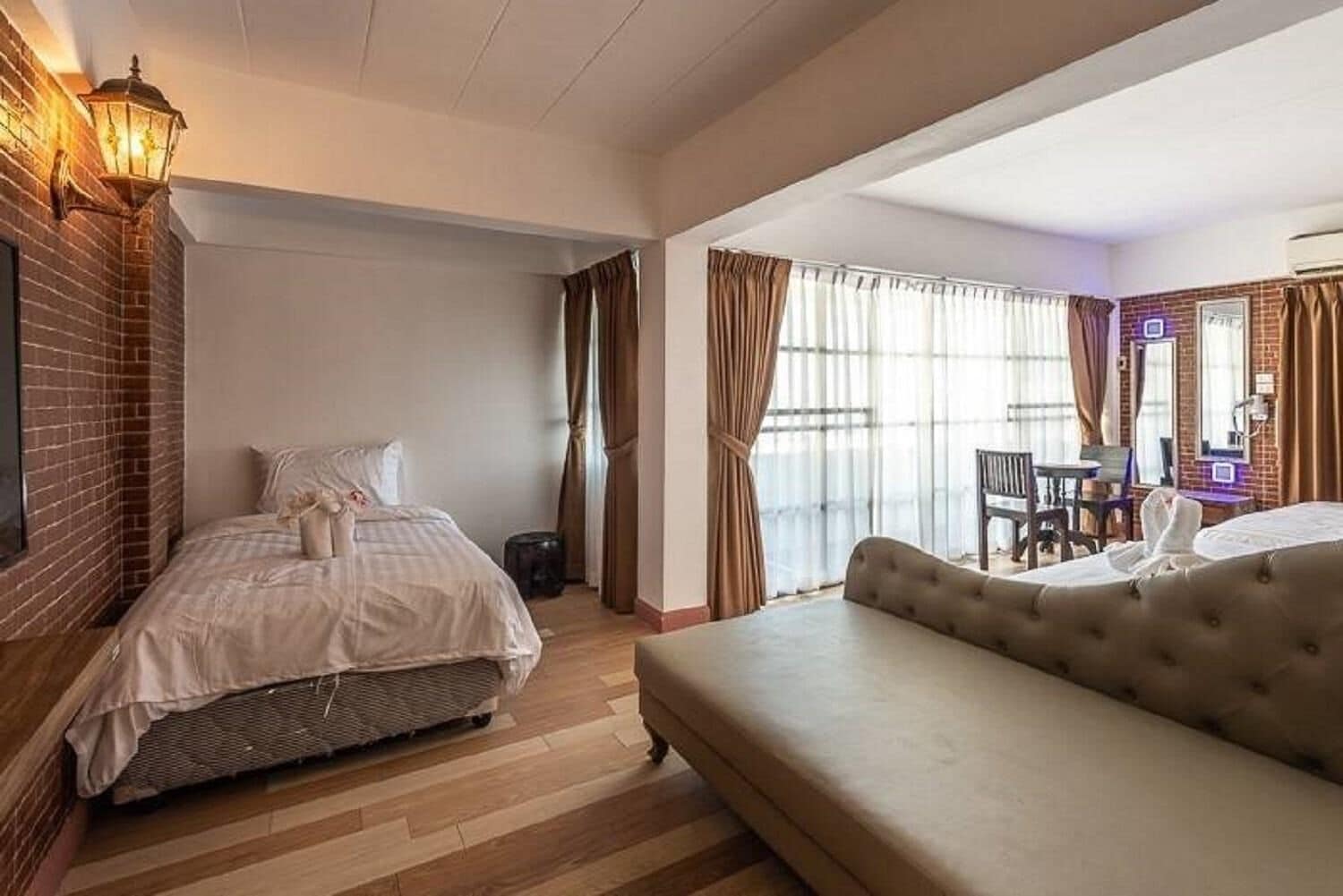 blackout curtains, soundproofing, free wifi, bed sheets