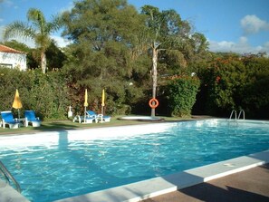 Outdoor pool - Bungalows La Villa (El Paso)