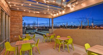 Home2 Suites by Hilton Palmdale, CA
