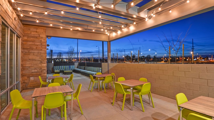 Home2 Suites by Hilton Palmdale, CA
