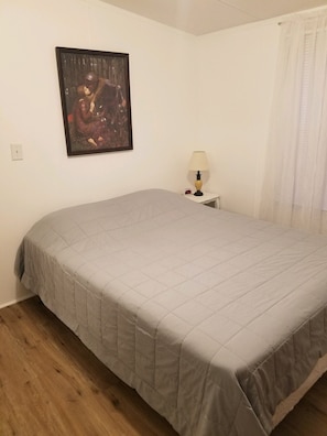3 chambres, fer et planche à repasser, Wi-Fi gratuit, draps fournis