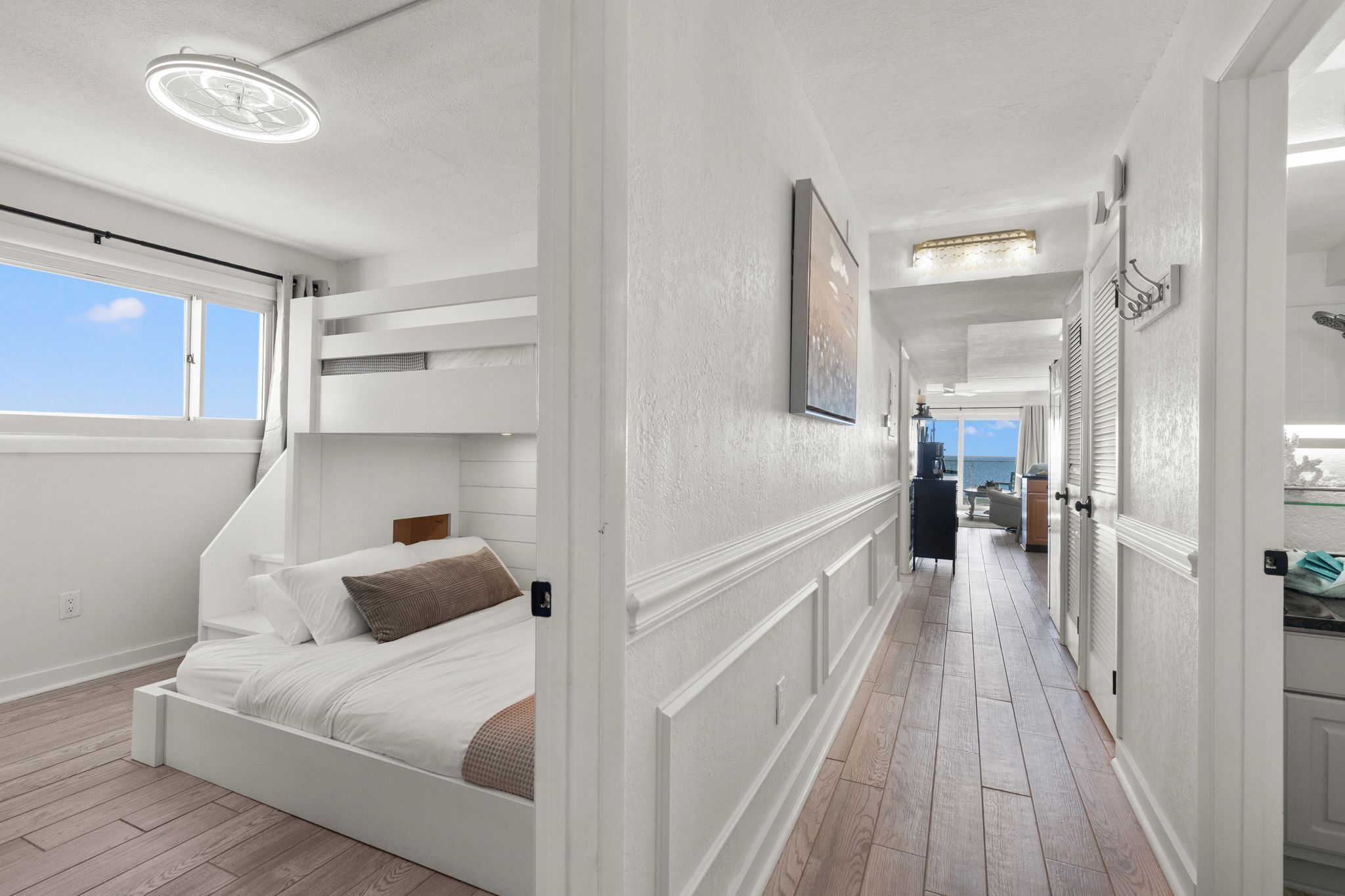 2 chambres, fer et planche à repasser, Wi-Fi gratuit, draps fournis