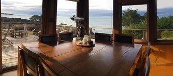 Pelican Point, Dramatic Ocean & Coast Views, Spa, Next to Town