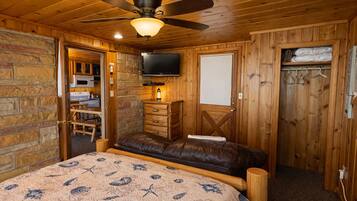 2 slaapkamers, een strijkplank/strijkijzer, gratis wifi, beddengoed