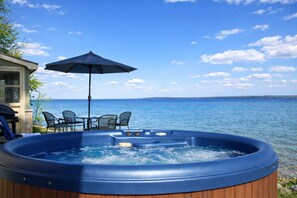 Tina de hidromasaje al aire libre