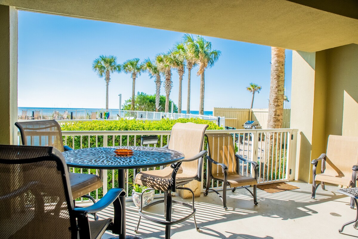PET-FRIENDLY @ GRAND PANAMA 3BR, 1st Floor direct to the beach/pool! BEACHFRONT!