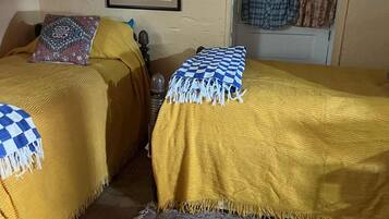 2 chambres, Wi-Fi gratuit, draps fournis