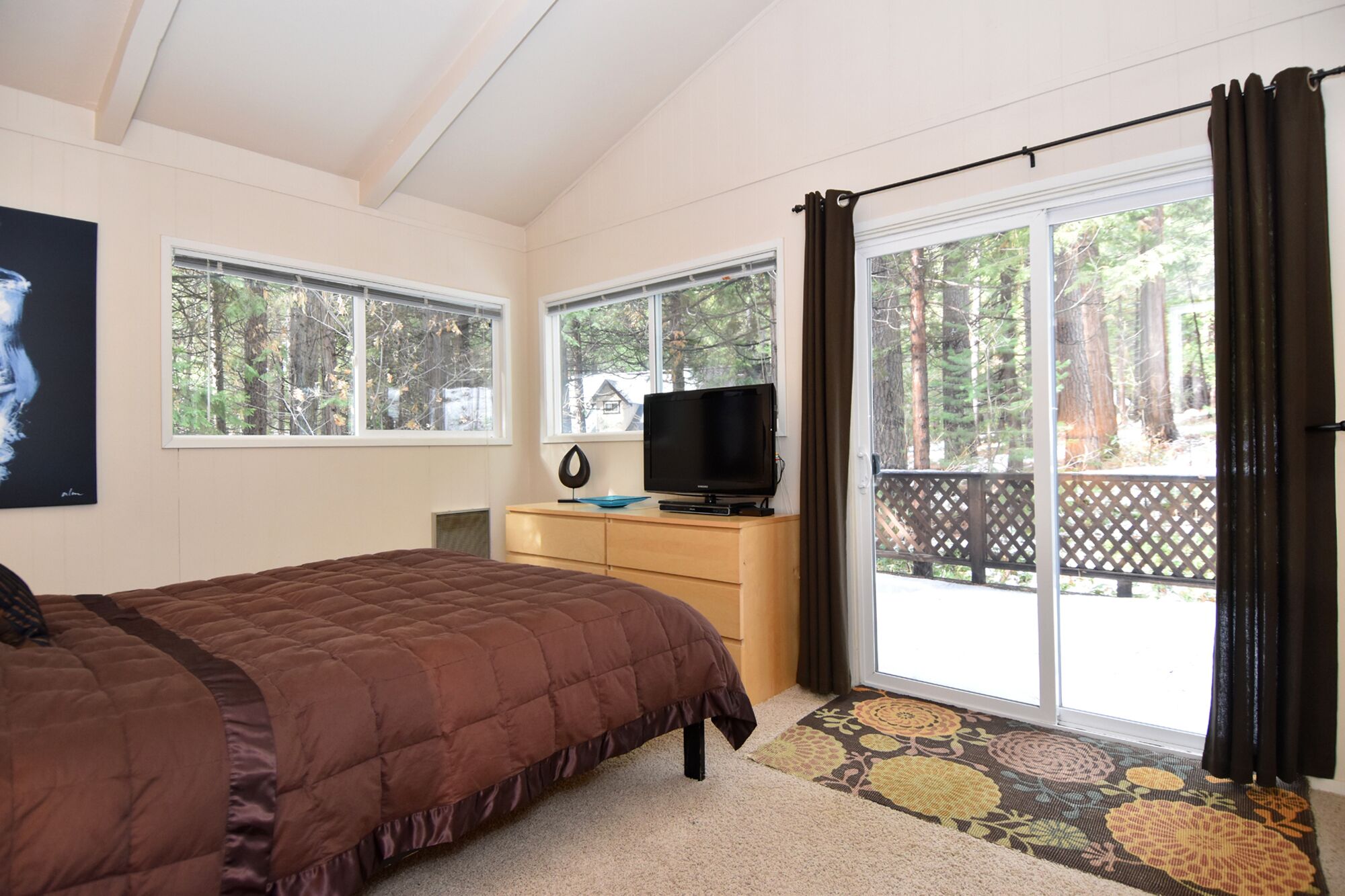 2 多间卧室、熨斗/熨衣板、免费 WiFi、床单