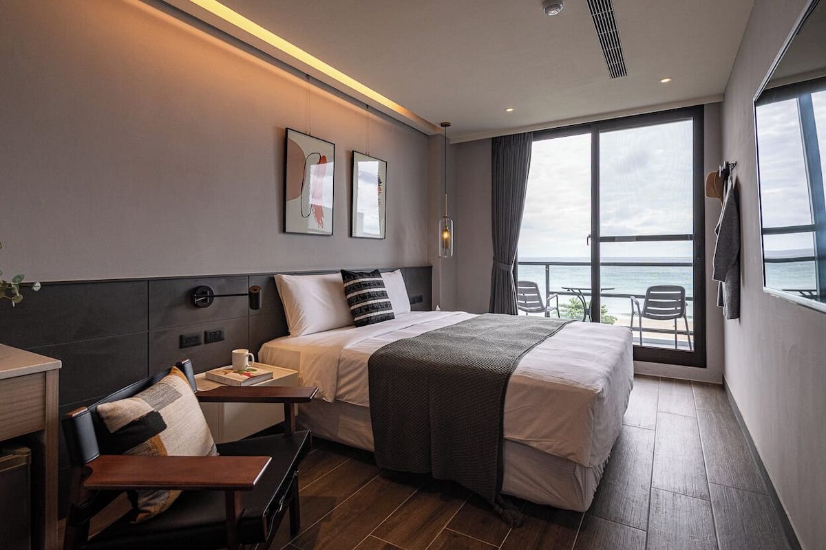 Standard Double Room, Ocean View (B) | Blackout drapes, free WiFi, bed sheets