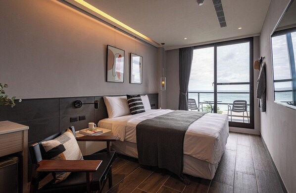 Standard Double Room, Ocean View (B)