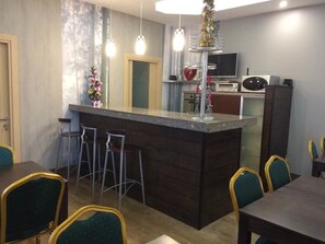 Bar (in der Unterkunft)