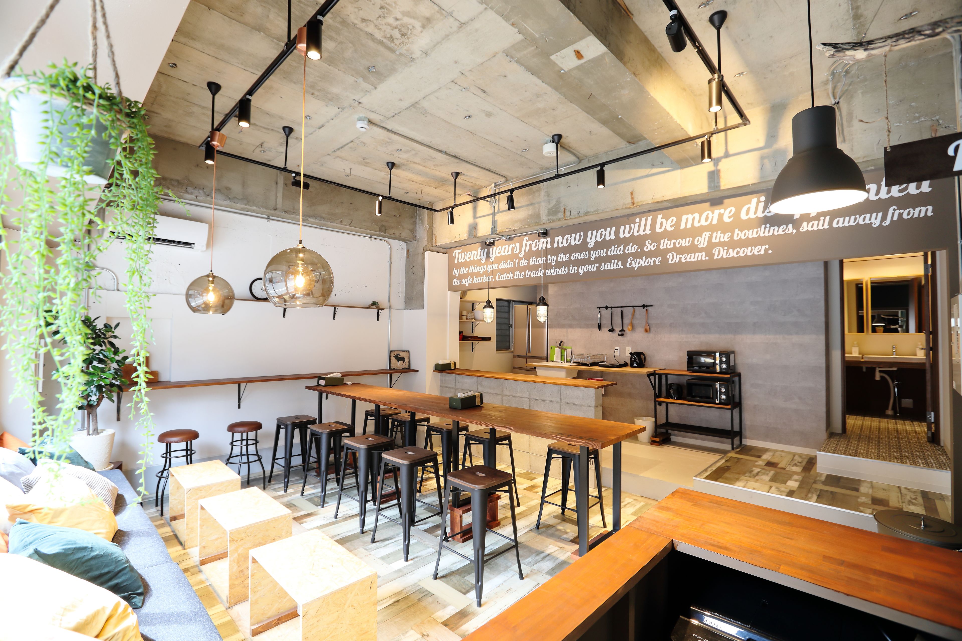 ロビー応接スペース