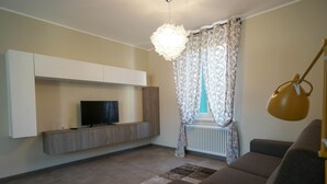 Apartment, 1 Bedroom | Living area | LCD TV - Veronaforent Casa Myriam (Verona)