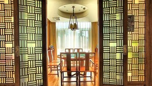 Breakfast, lunch and dinner served  - Huanshan Huashan Huiyan Hotel (Huangshan)