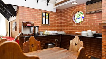 Free daily continental breakfast