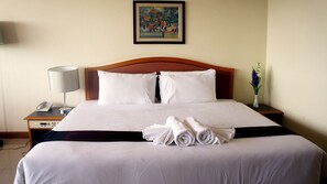 Deluxe Double Room | Blackout drapes, soundproofing, rollaway beds, free WiFi - JP Emerald Hotel (Yasothon)