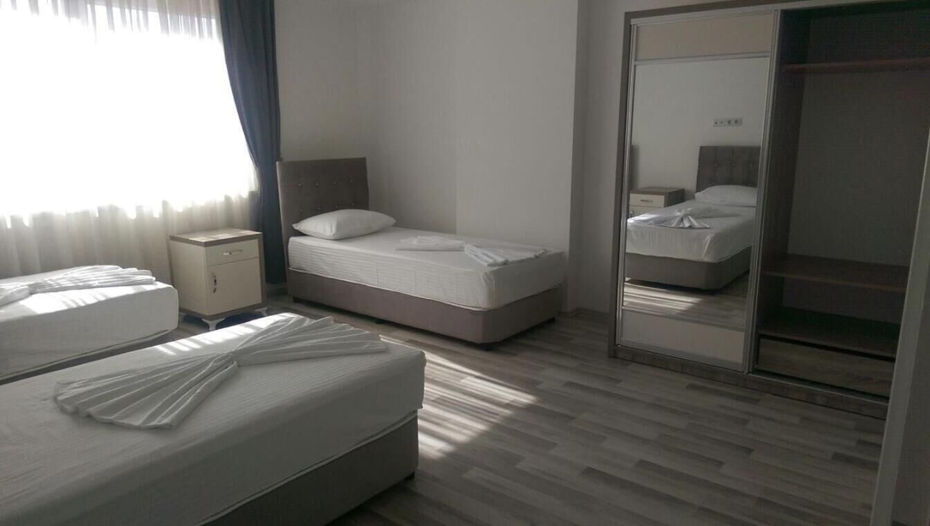 1 bedroom, premium bedding, minibar, desk
