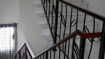 House, 4 Bedrooms | 4 bedrooms, iron/ironing board, free WiFi