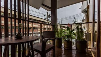 Deluxe Double Room, Balcony | Balcony