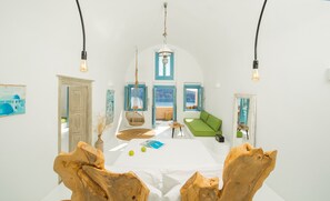 Villa superior, 2 habitaciones, piscina privada, vistas al mar | 2 dormitorios, ropa de cama de alta calidad, caja fuerte