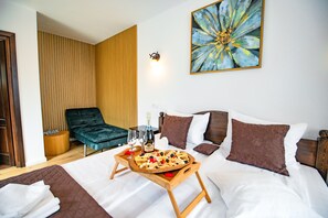 Chambre Double, vue piscine | Minibar, Wi-Fi gratuit, draps fournis