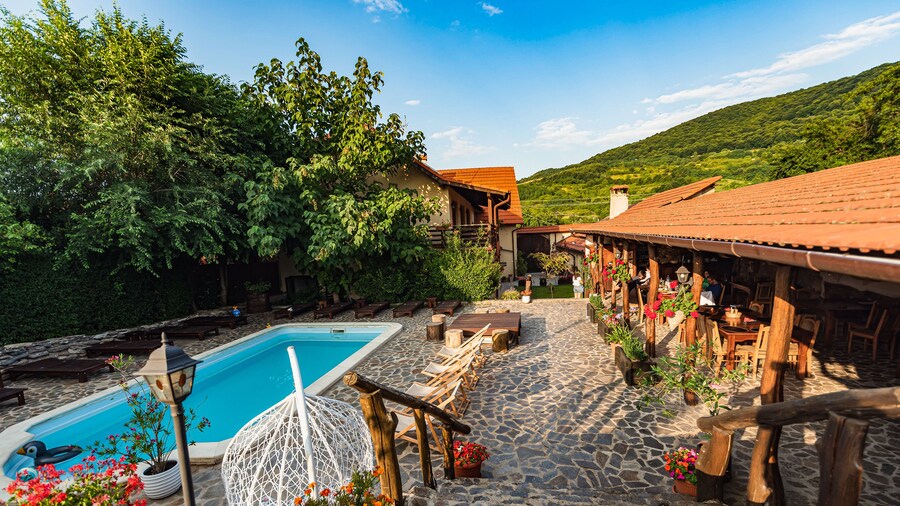 Casa Dives, Transylvania