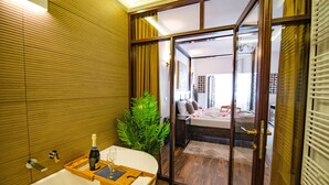 豪華公寓 | 迷你吧、免費無線上網、床單