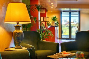 Lobby sitting area - Castello (Sovicille)