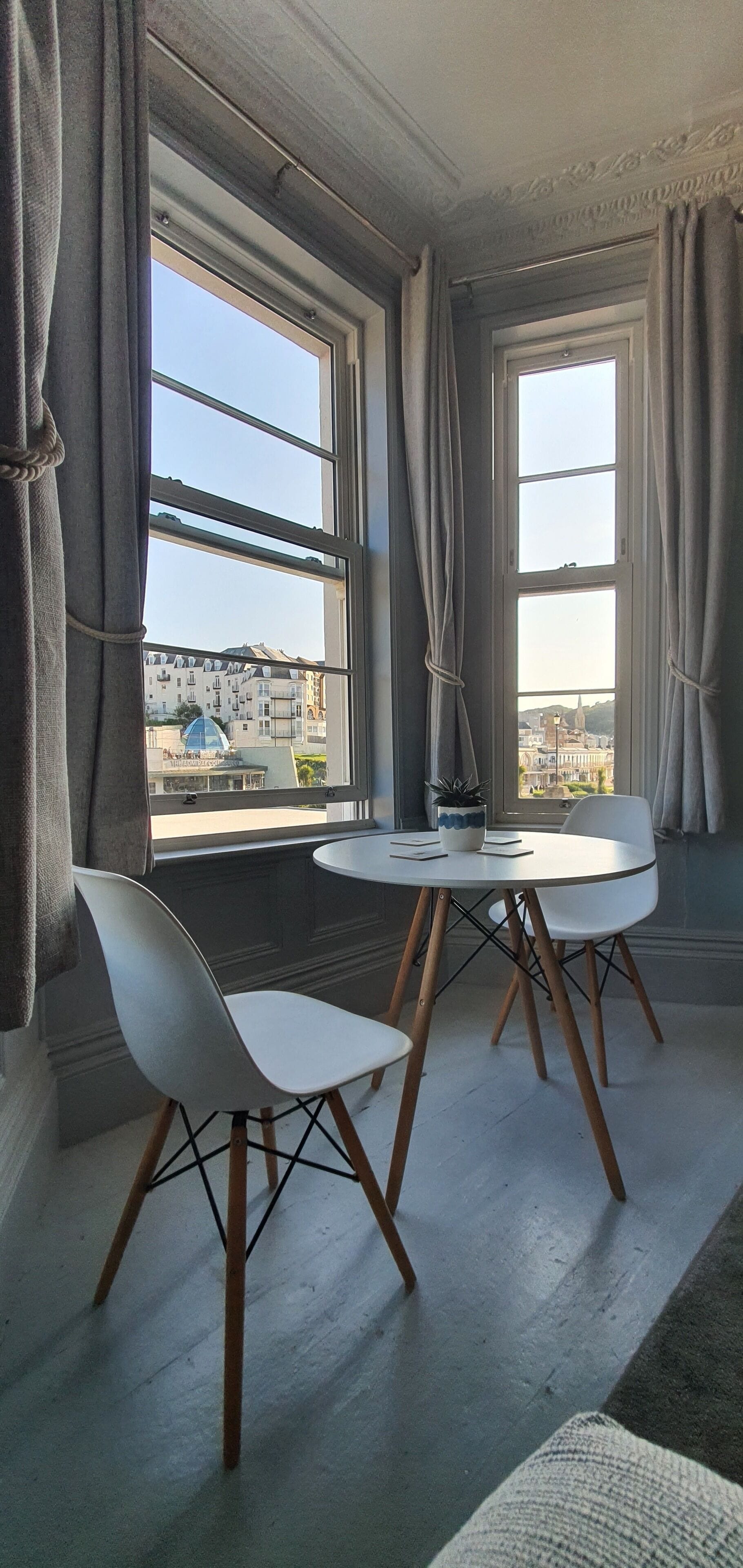 Superior Studio Suite | Dining room