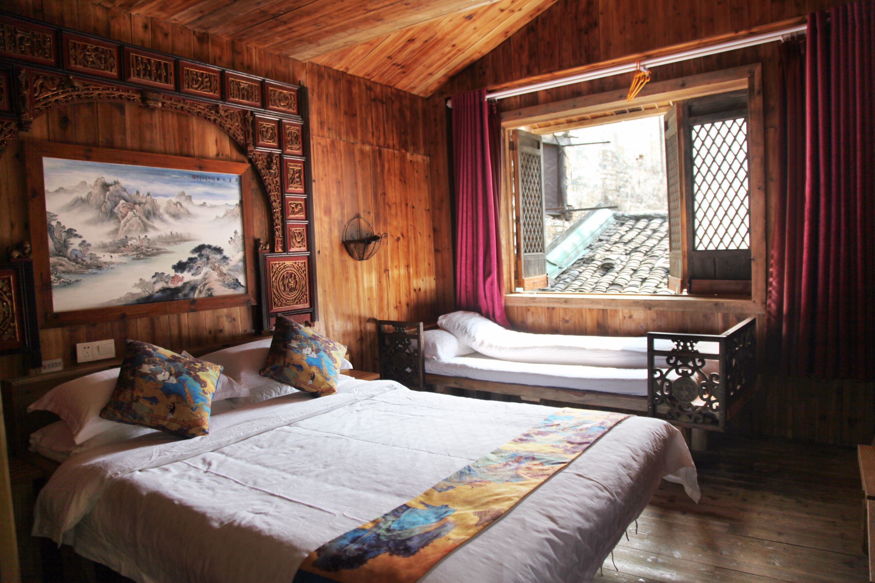 徽式亲子房 | 办公桌、遮光窗帘、免费 WiFi