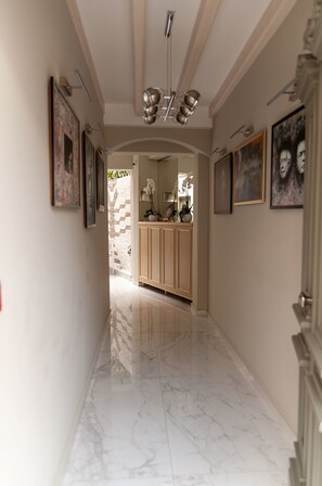 Property entrance - Faces Art Suites (Rhodes)