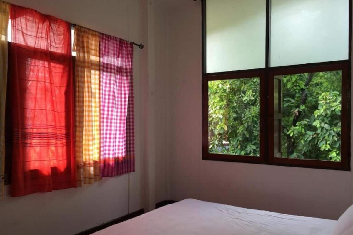 Single Room | Desk, free WiFi