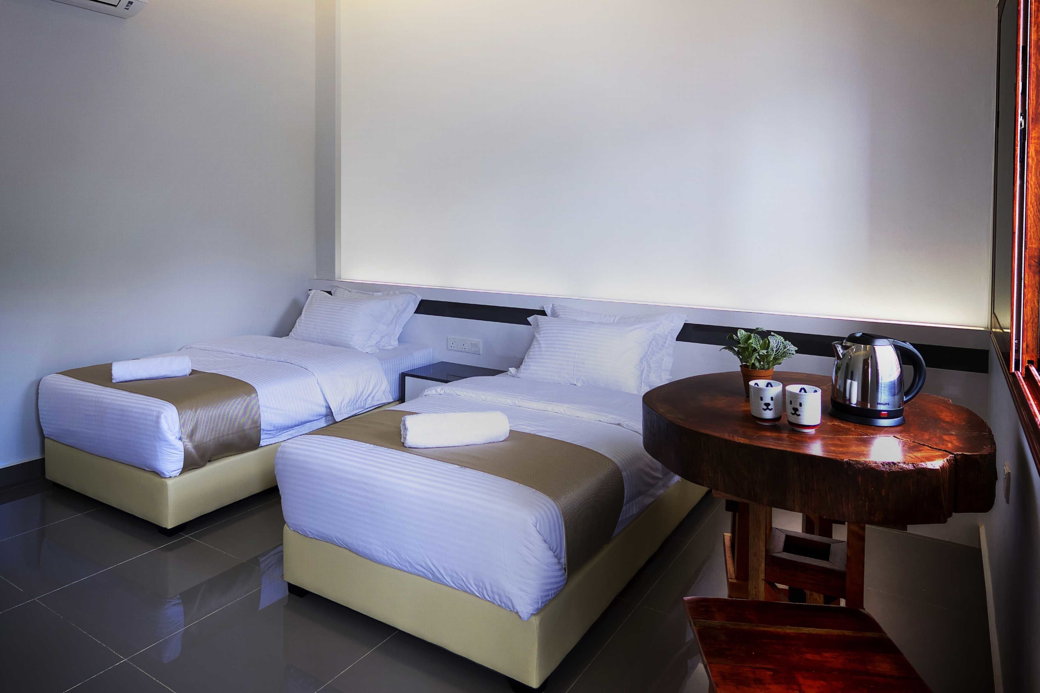 desk, iron/ironing board