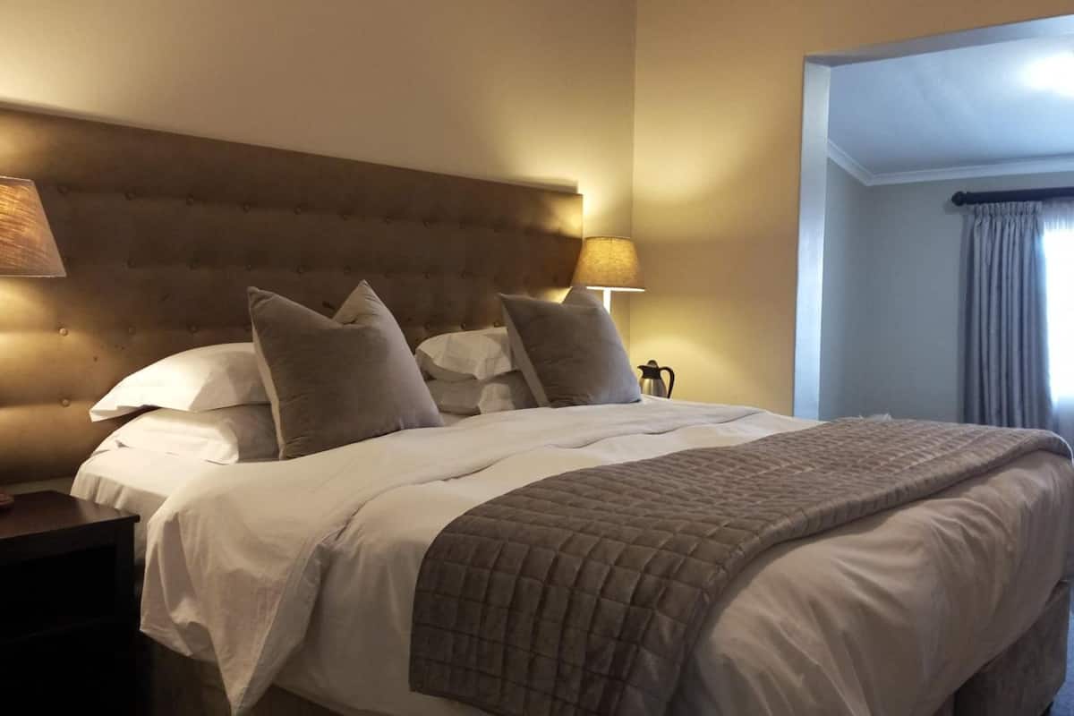 in-room safe, individually decorated, individually furnished, desk