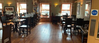 保罗亚瑟餐厅客房民宿 - 基尔宾宾