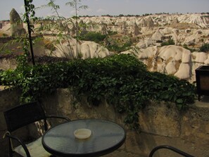 Family Quadruple Room | Hill view