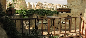 Serenity Cave Suites