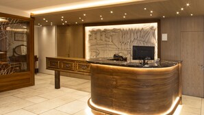 Reception - Hotel El Alfoz de Burgos (Villagonzalo Pedernales)