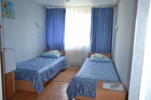 Suite junior | Tabla de planchar con plancha y wifi gratis 