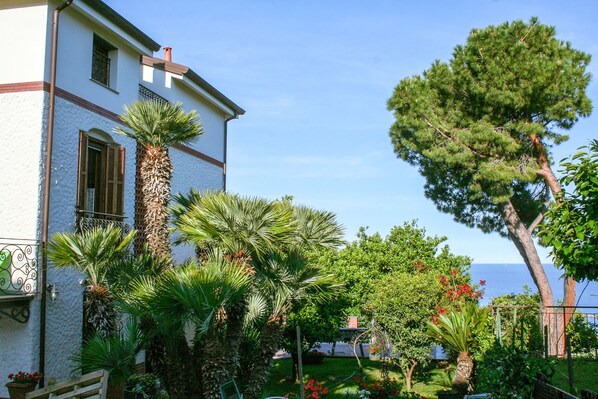 Exterior - La Dolce Vita (Taggia)