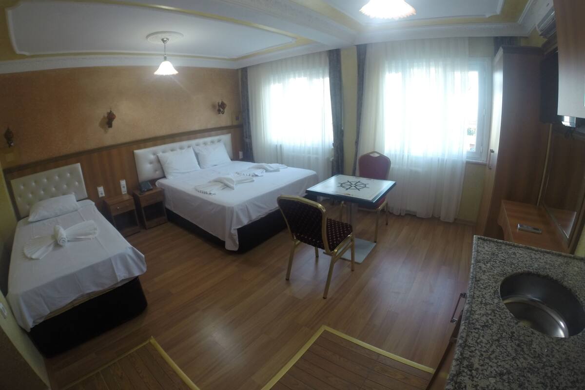 In-room safe, desk, soundproofing, iron/ironing board (on request)