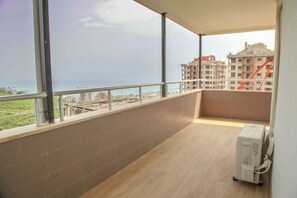 Terrace/patio - Royal Inn Seza Residence (Yomra)