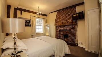 In-room safe, iron/ironing board, free cribs/infant beds, rollaway beds