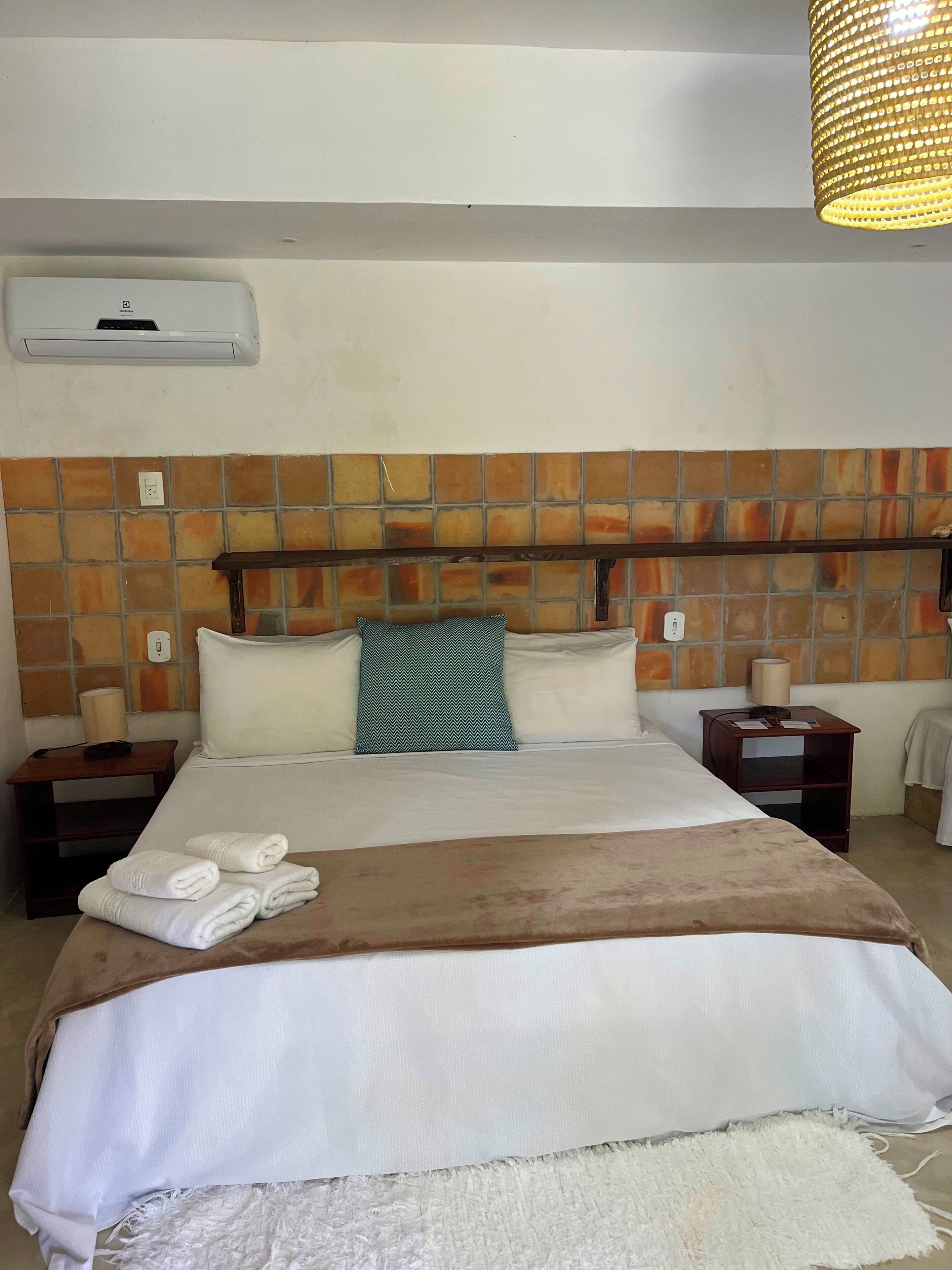 Triple Room | Minibar, iron/ironing board, free WiFi, bed sheets