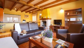 Ferienhaus, 3 Schlafzimmer | Wohnbereich | Flachbildfernseher, Netflix, DVD-Player