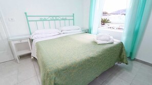 Economy Double or Twin Room, Ensuite (Doppia economy) - Hotel Casa Nicola (Serrara Fontana)