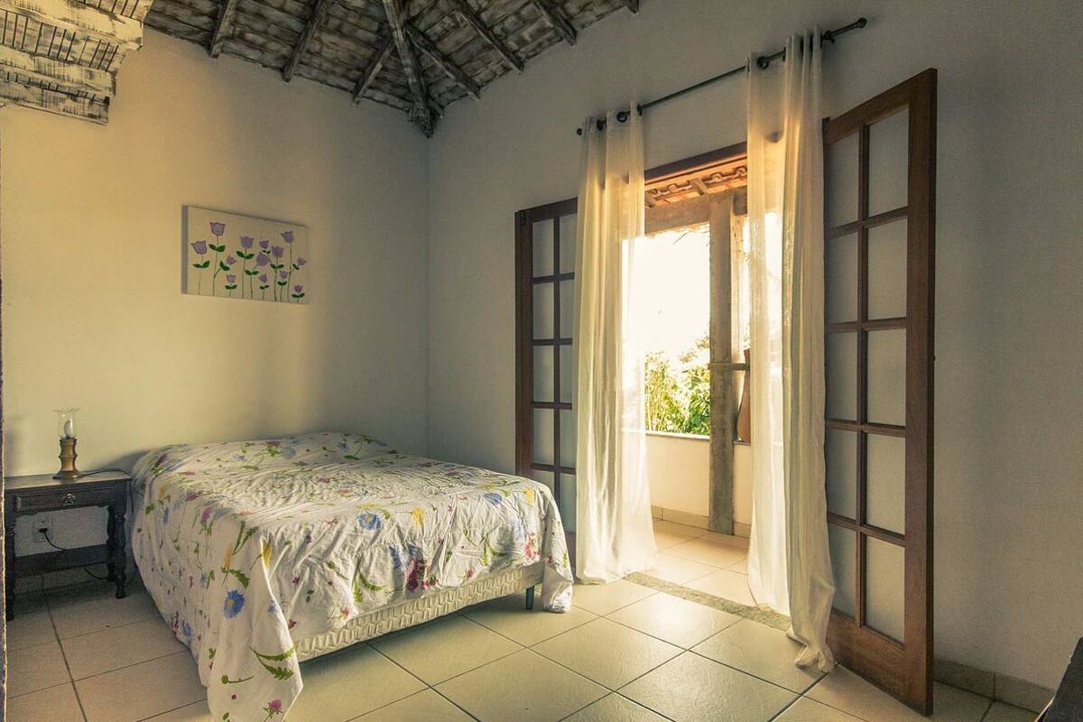 Standard Room | Minibar, blackout curtains, soundproofing, iron/ironing board