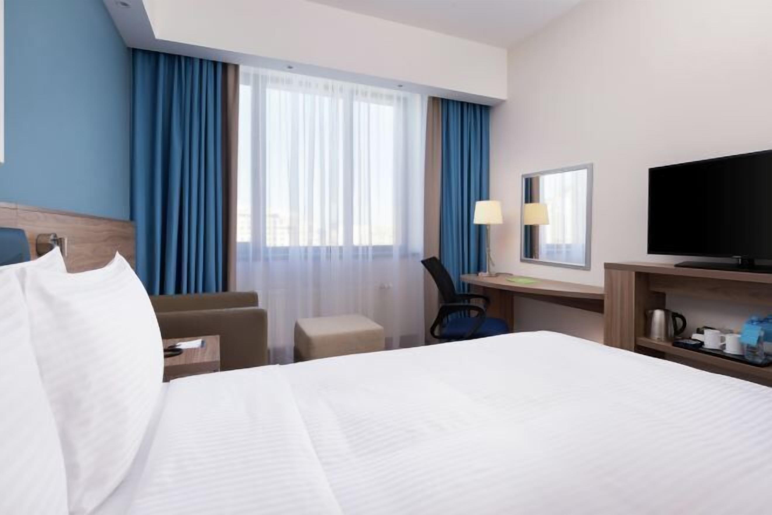 In-room safe, desk, soundproofing, iron/ironing board