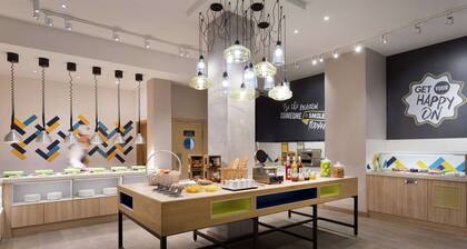 Hampton by Hilton Astana Triumphal Arch